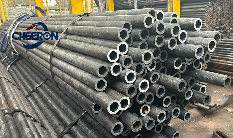 cheeron-seamless-steel-pipe.webp